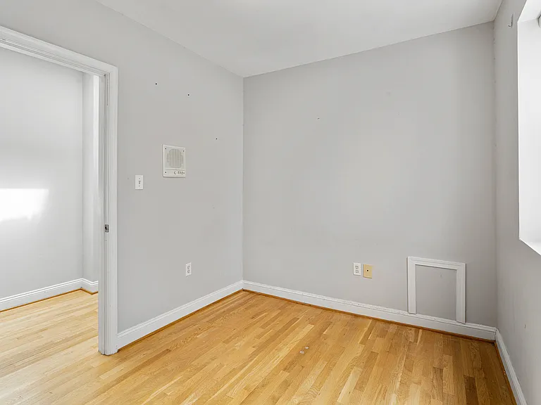 1926 11th St NW — Photo 31
