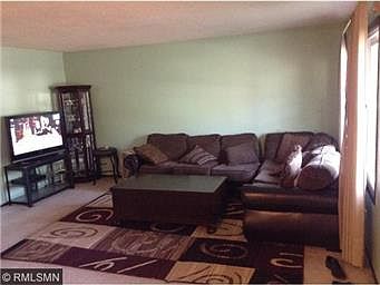 3rd image of 466 Banfil St