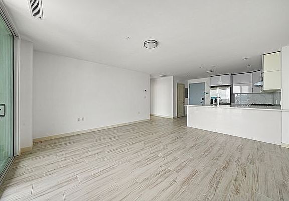 4th image of 109-09 15th Ave Penthouse N6