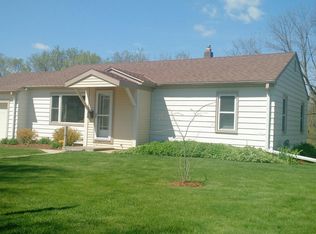 1100 16th Ave, South Milwaukee, WI 53172