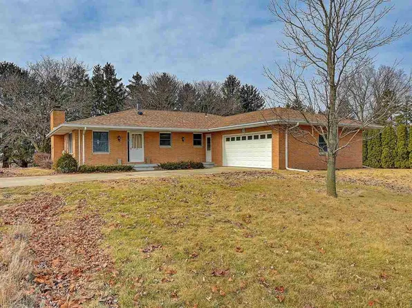 2362 Garfield Ave, West Liberty, IA 52776
