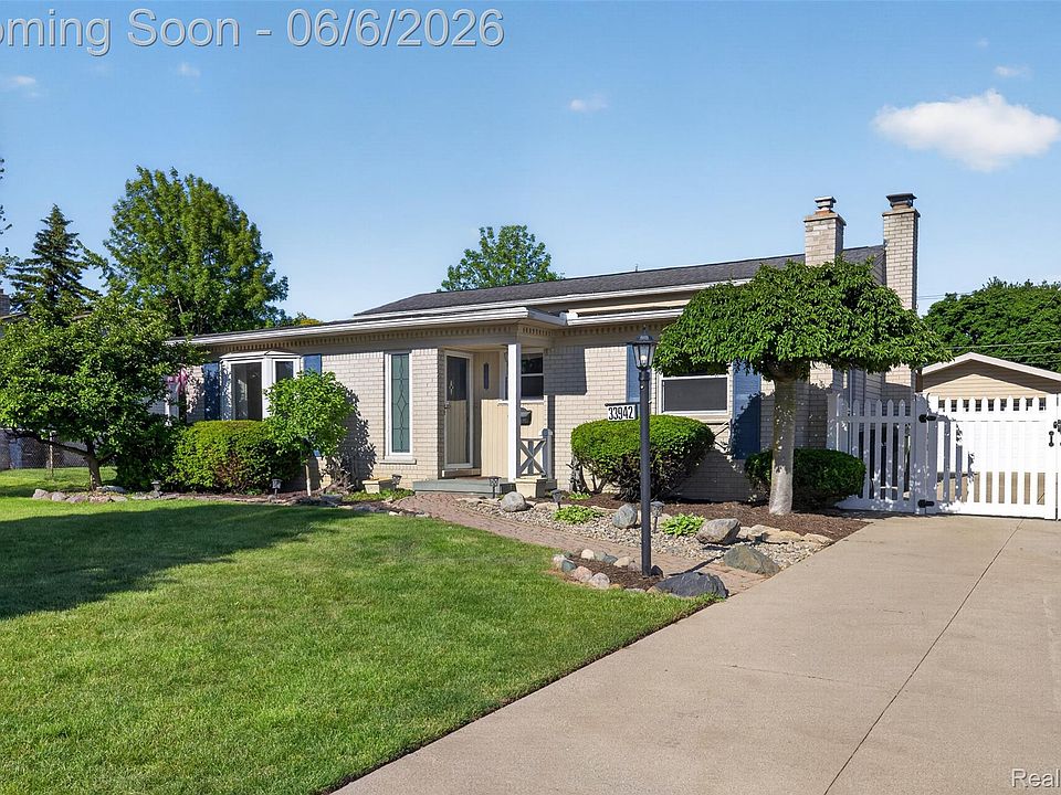 1st image of 33942 Coachwood Dr