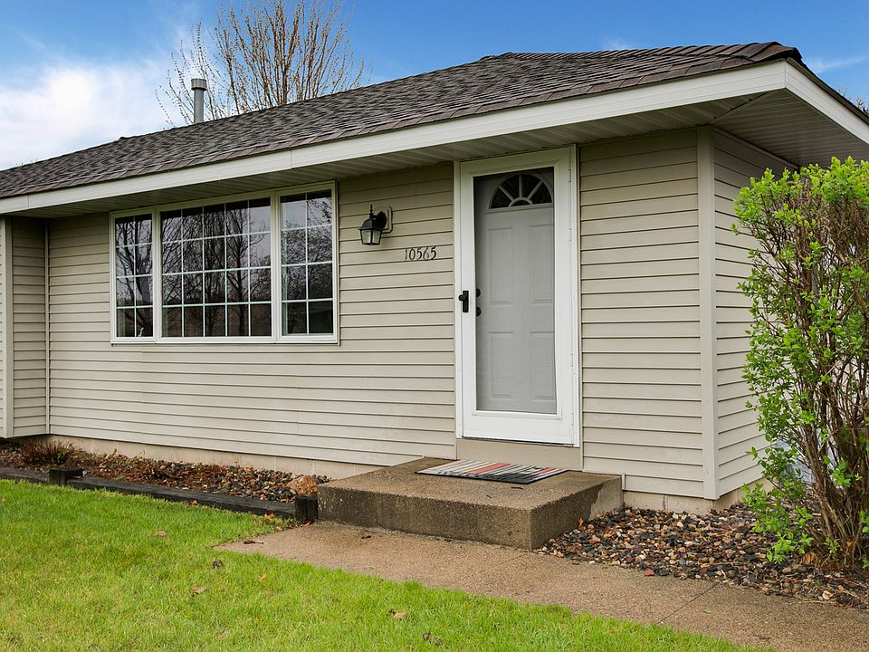 1st image of 10565 6th St NE