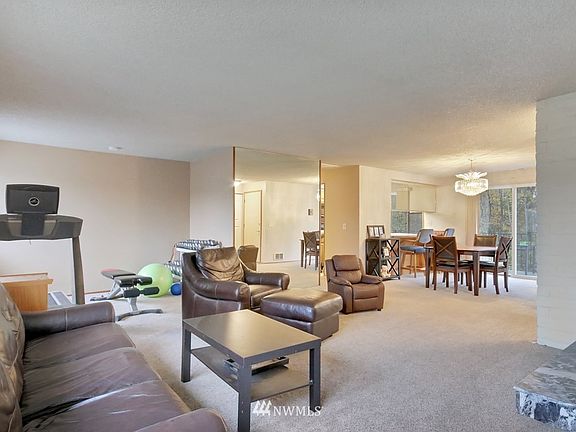4th image of 1519 22nd Street NE #1541