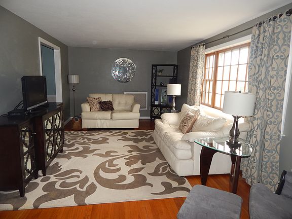 5th image of 57 Pearl Dr