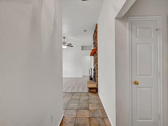 3rd image of 337 W Chantilly Way