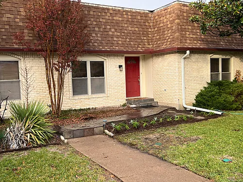 7727 Village Trail Dr Photo 1