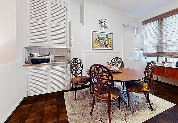 5th image of 505 Henry St APT 2A