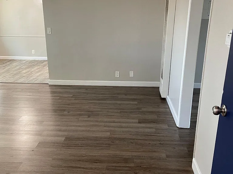 405 Terry Way — Photo 6