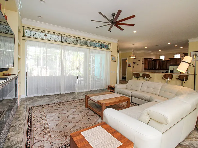 627 Soliel Dr — Photo 9