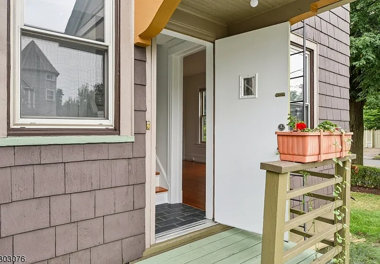 90 Midland Ave #4 — Photo 18