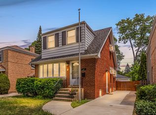 1219 Potter Rd, Park Ridge, IL 60068