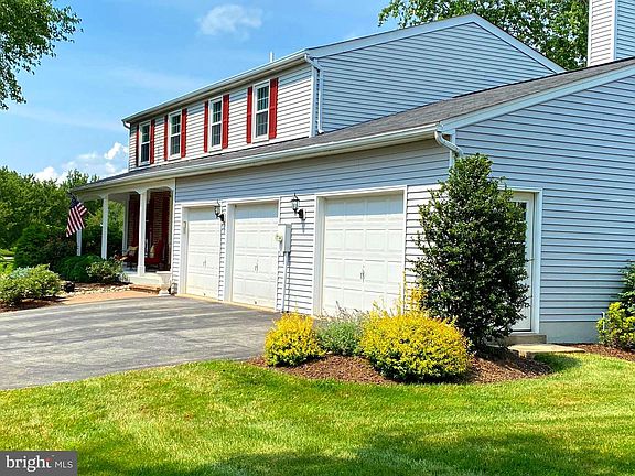 4th image of 20449 Watkins Meadow Dr