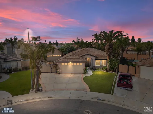 5818 Clear Valley Ct, Bakersfield, CA 93313