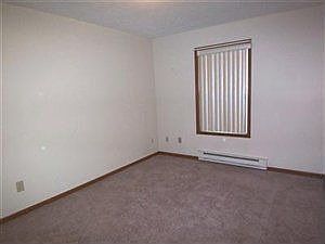 5th image of 117 Parkgate Ave