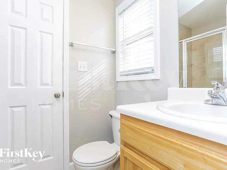 425 Kellywood Ct — Photo 13