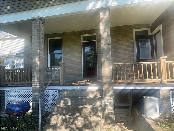5th image of 1414 Avery St