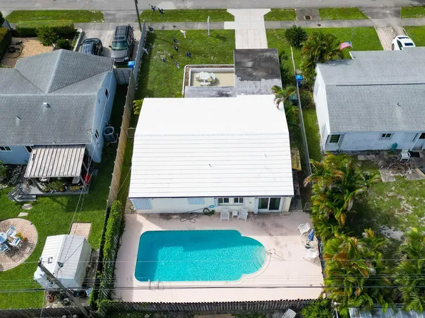 5264 NE 3rd Terrace, Fort Lauderdale, FL 33334