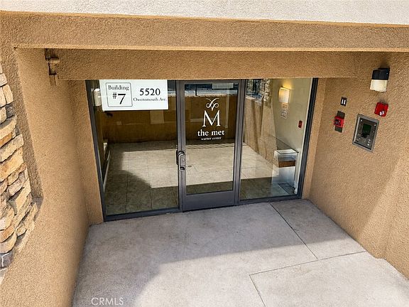 5th image of 5520 Owensmouth Ave APT 311