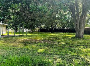 211 Hickory St, Sweeny, TX 77480