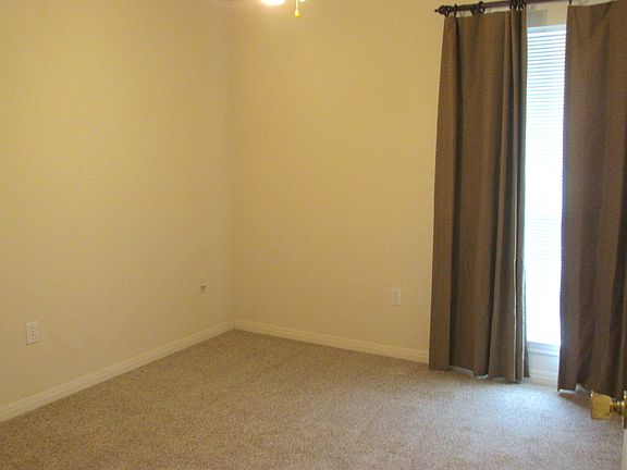 4th image of 808 Meadow Mountain Dr
