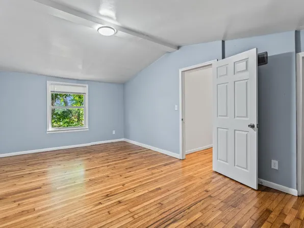 4244 E 67th Ter, Kansas City, MO 64132