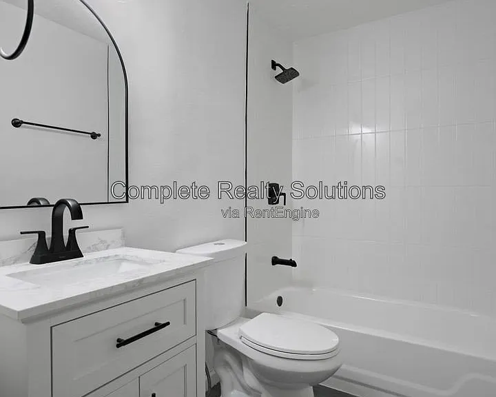 2928 Texas Ave #1F — Photo 3