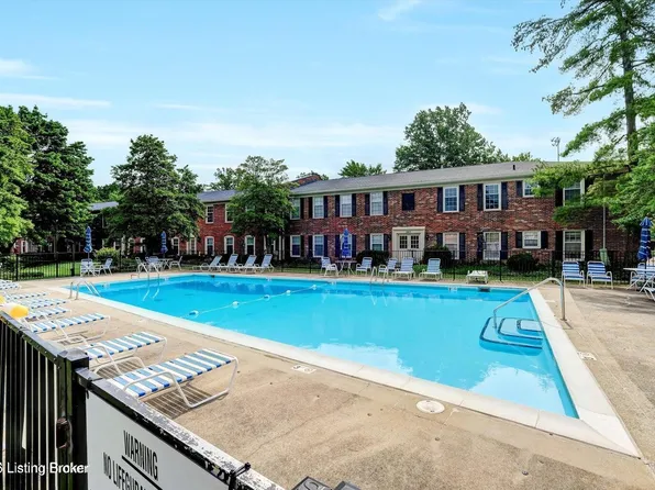 201 Ramsgate Gardens Ct APT 104, Saint Matthews, KY 40207