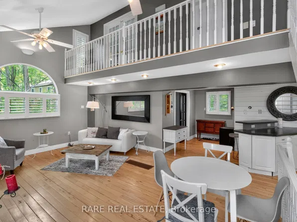 82 Huronwoods Dr, Oro Medonte, ON L0K 1E0