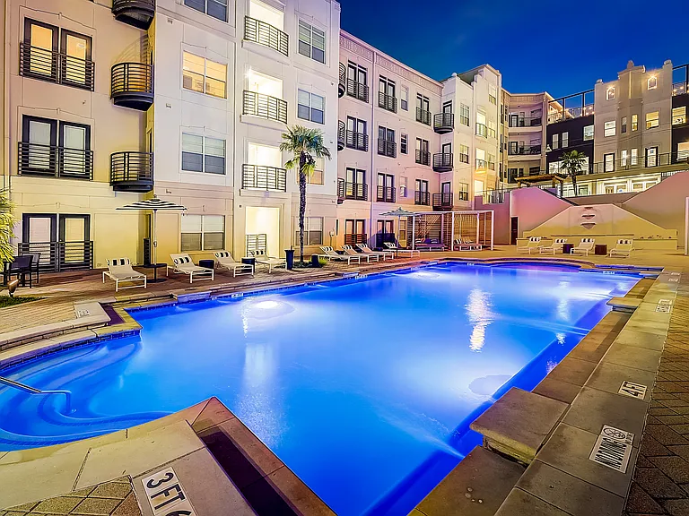 5 Mockingbird Apartments — Photo 53