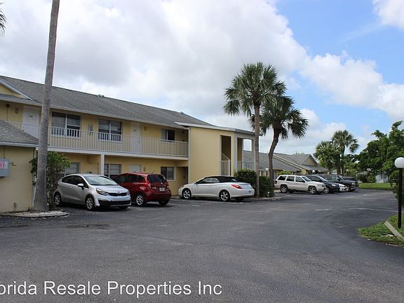 2nd image of 4009 SE 11th Ave APT 107