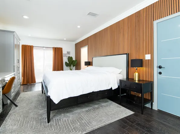 216 Atlantic Ave Suite A, Long Beach, CA 90802