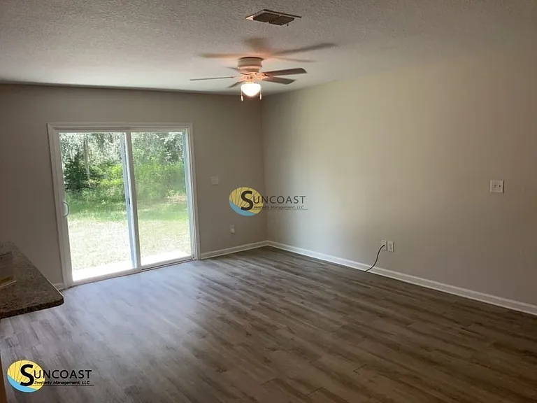 8113 Lanette St — Photo 12