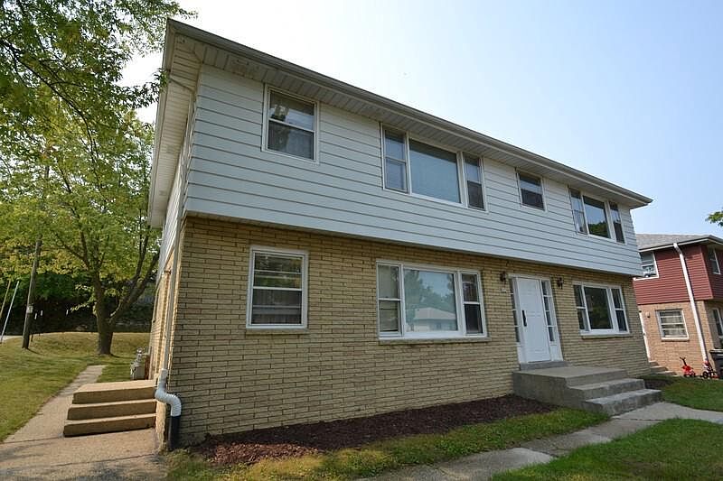 1st image of 805 John STREET