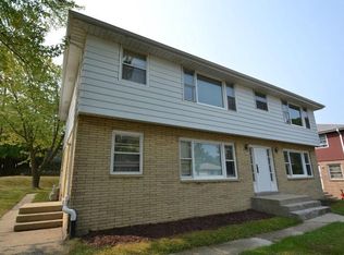 805 John St, Waukesha, WI 53188