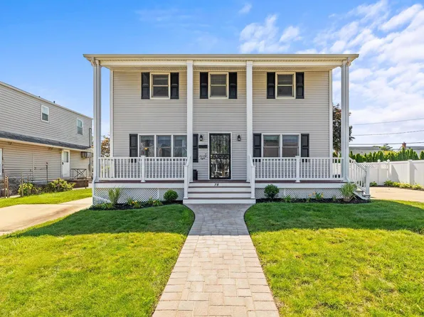 78 Cliff Drive, Hicksville, NY 11801