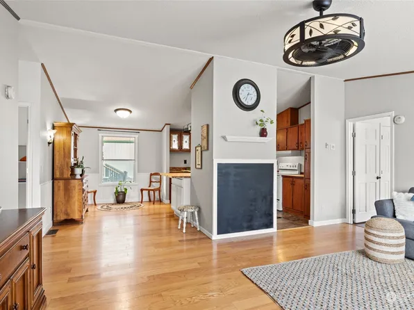 700 N Reed Street #29, Sedro Woolley, WA 98284