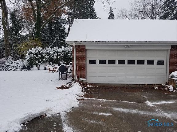 4th image of 420 Forest Dr