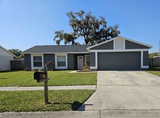 526 Oak Creek Dr, Brandon, FL 33511