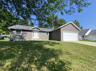 813 3rd Ave NE, Byron, MN 55920