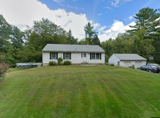 8 Coopers Grove Rd, Kingston, NH 03848