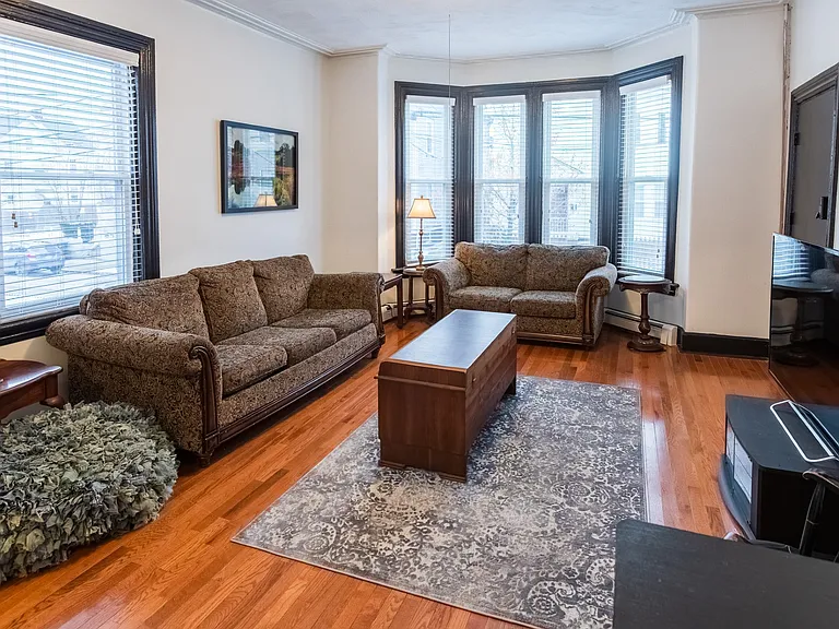 102 Ring St #3 — Photo 1