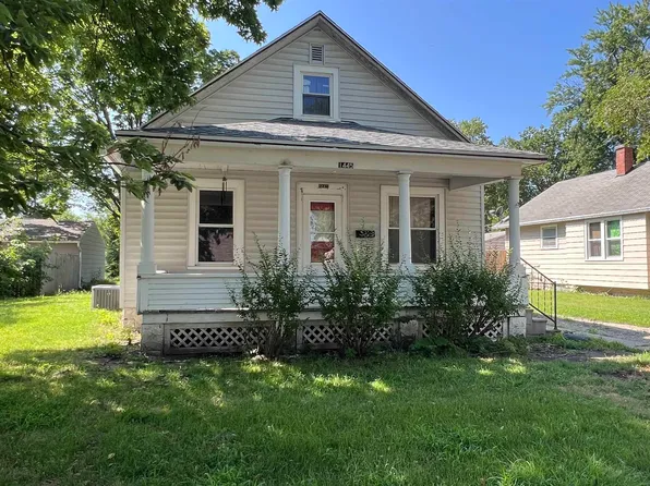 1445 E 1st St, Fremont, NE 68025