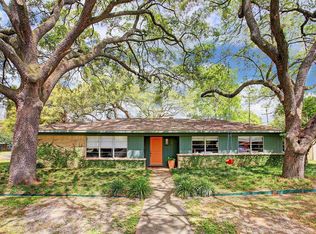 8754 Fairbend St, Houston, TX 77055