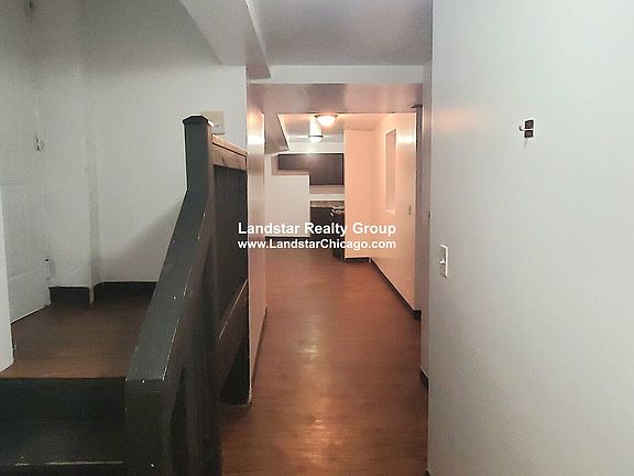 4th image of 6304 N Oakley Ave #G