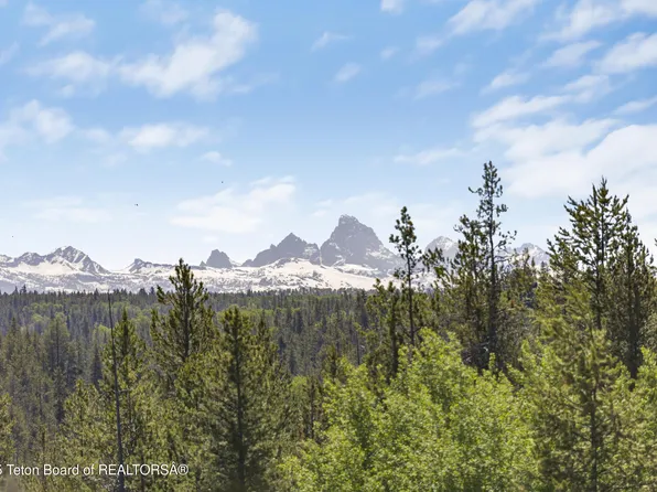 1530 Potpourri Dr, Ashton, ID 83420