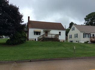 1047 Lakeside Dr, Cambridge, OH 43725