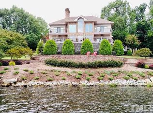 363 Rock Point Dr, Semora, NC 27343