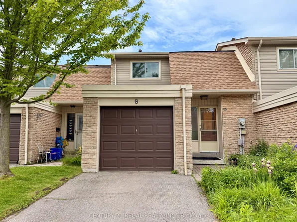 8 Chamberlain Ct, Ajax, ON L1S 3M7