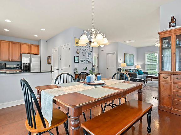 4th image of 5165 E Liberty Park Cir